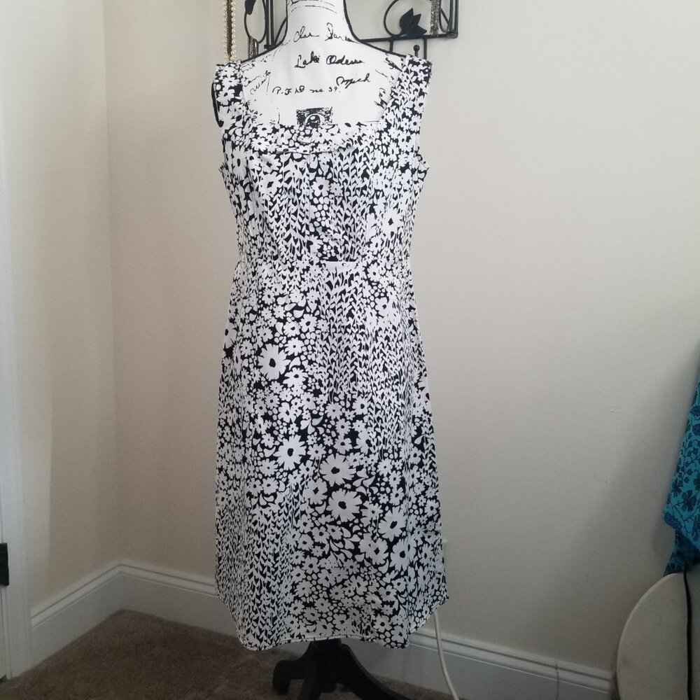 Notations Black & White Floral Sheath Dress Sz 10/Med